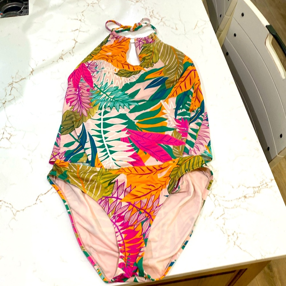 Gibson & Latimer swim suit